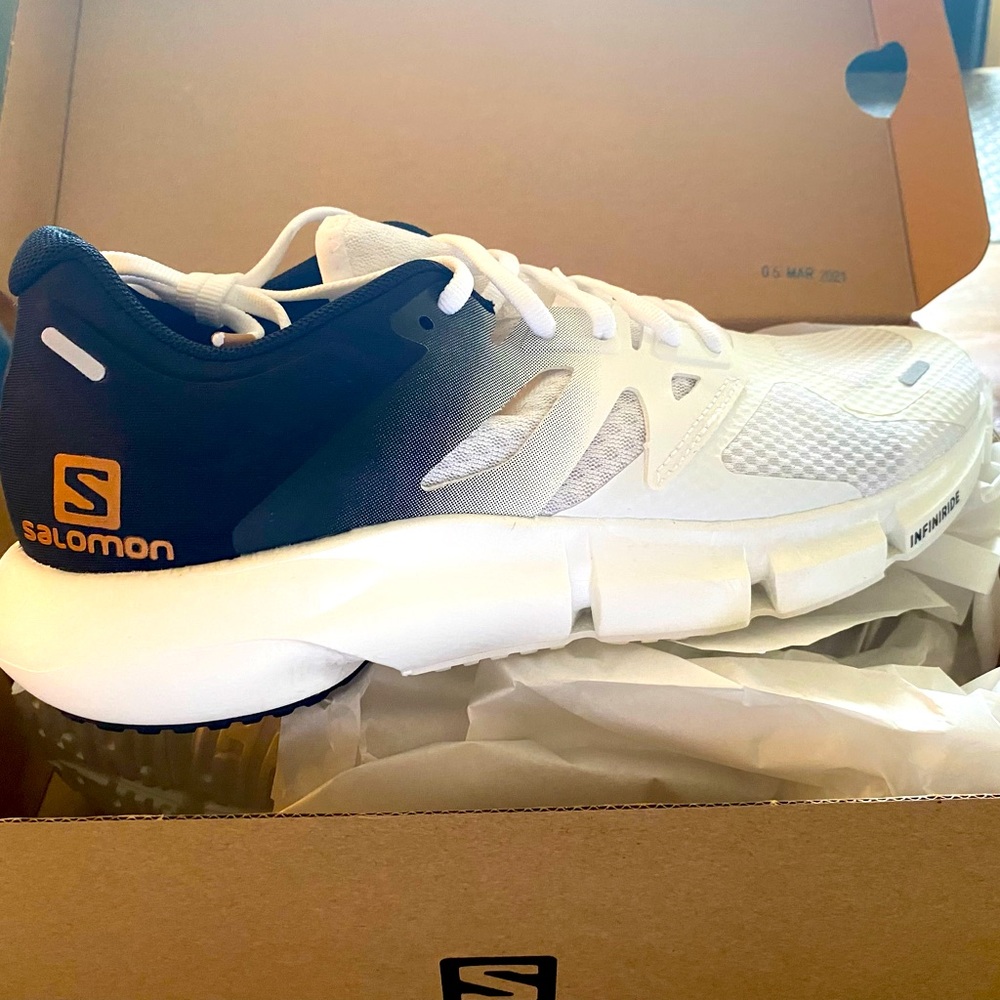 Salomon Predict 2 running shoe
